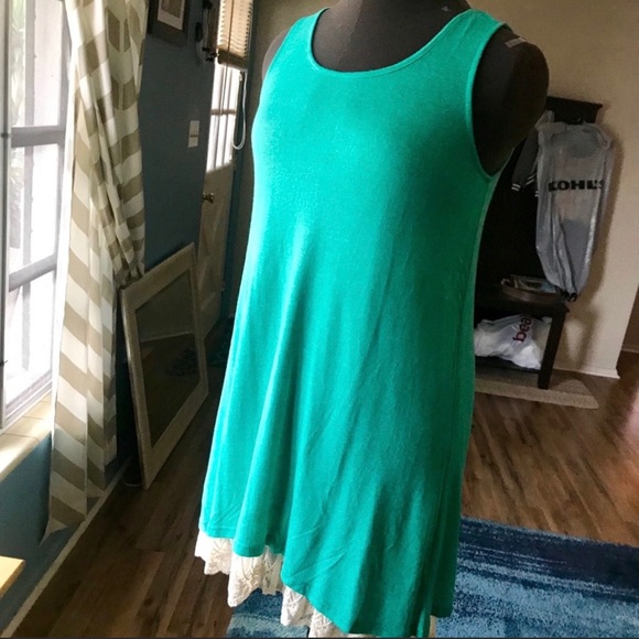 Umgee hi-low tank dress with lace trim - Picture 2 of 4